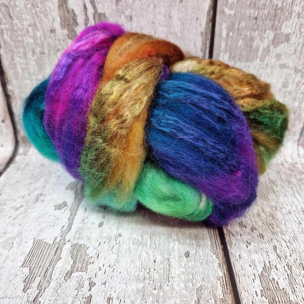 
            
                Load image into Gallery viewer, Bluefaced Leicester and tussah silk wool top - Hand dyed - 100g (3.5oz) - PUDDLE
            
        