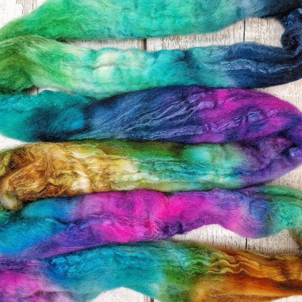 
            
                Load image into Gallery viewer, Bluefaced Leicester and tussah silk wool top - Hand dyed - 100g (3.5oz) - PUDDLE
            
        