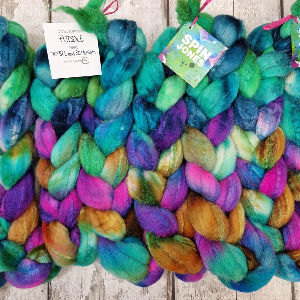 
            
                Load image into Gallery viewer, Bluefaced Leicester and tussah silk wool top - Hand dyed - 100g (3.5oz) - PUDDLE
            
        
