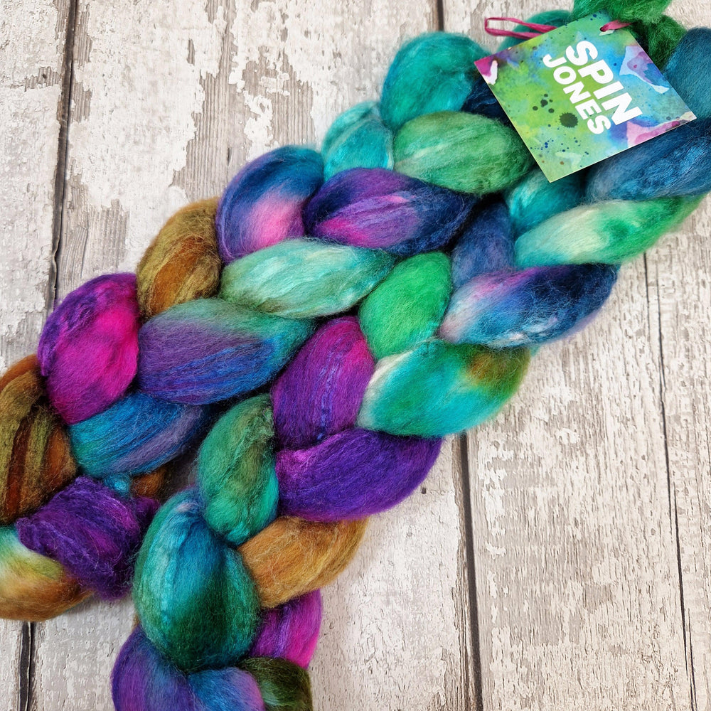 
            
                Load image into Gallery viewer, Bluefaced Leicester and tussah silk wool top - Hand dyed - 100g (3.5oz) - PUDDLE
            
        
