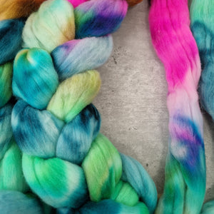 Rambouillet wool - Hand dyed - 100g (3.5oz) - PUDDLE