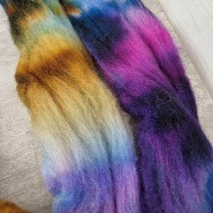 Polwarth wool - Hand dyed - 100g (3.5oz) - BLUEBERRIES