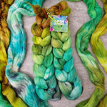 Merino and tussah silk wool top - Hand dyed - 100g (3.5oz) - GREEN SCRUB TANAGER