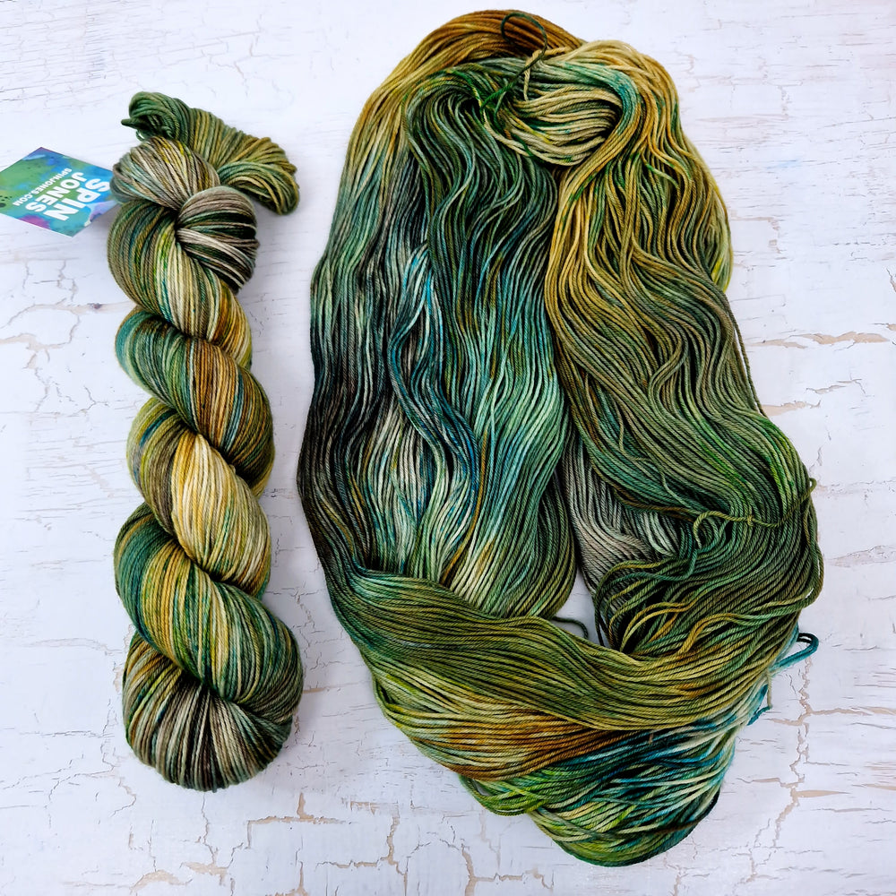 Hand dyed SW Merino wool - 4ply fingering 100g 400m OOAK TURBURY