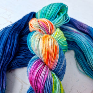 Hand dyed SW Bluefaced Leicester sock yarn - 4ply fingering 100g 400m SURF CITY