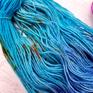 Hand dyed SW Bluefaced Leicester wool - 4ply fingering 100g 400m OOAK LEFTOVERS