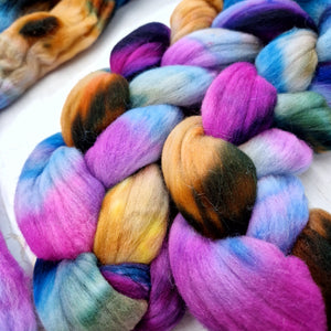 Rambouillet wool - Hand dyed - 100g (3.5oz) - BLUEBERRIES