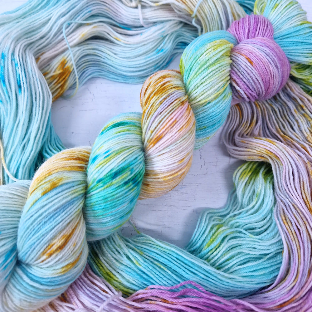 Hand dyed SW Bluefaced Leicester wool - 4ply fingering 100g 400m OOAK LEFTOVERS