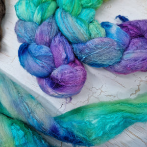 FISH SCALES - Merino wool and Tussah silk - 100g (3.5oz)