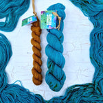 Aquatic & Tea leaf - SOCK YARN DUO - SW Falkland Merino & Nylon sock yarn