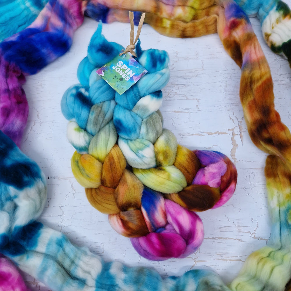 LEFTOVERS - Rambouillet wool - Hand dyed combed wool top -  100g (3.5oz)