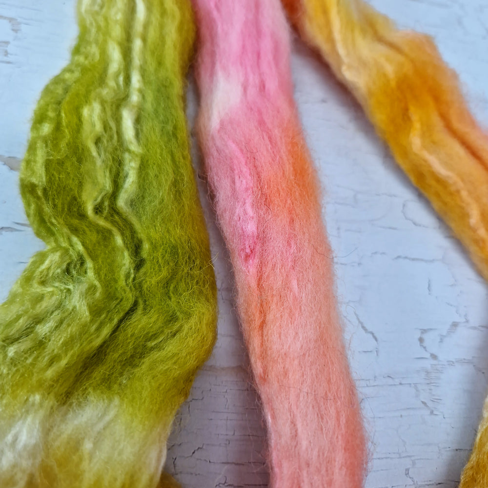 Shetland wool & tussah silk top - Hand dyed braids - 100g (3.5oz) - RHUBARB