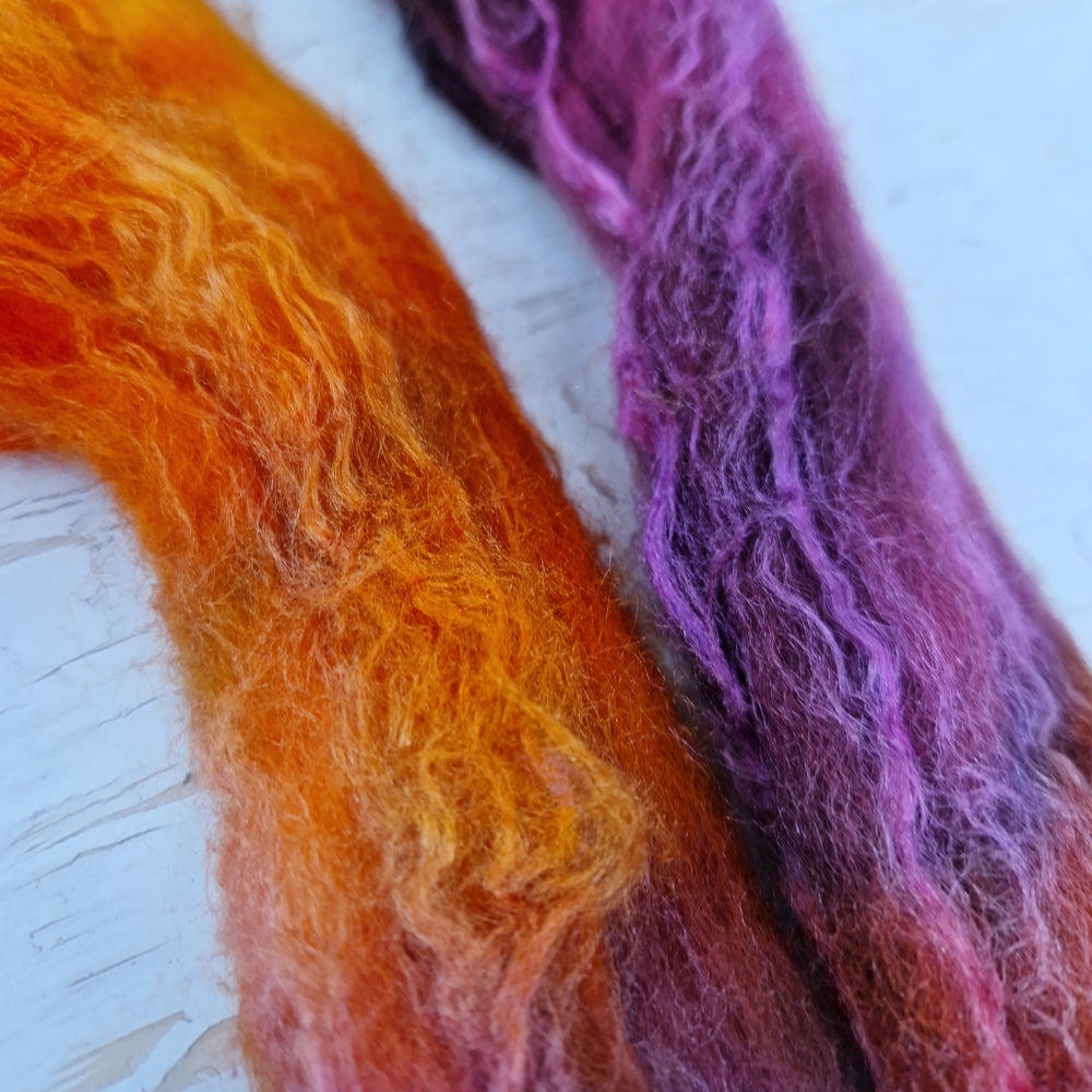 MISHAP (Dragon Kisses) - Bluefaced Leicester & tussah silk wool top combo - Hand dyed spinning wool - 100g (3.5oz)