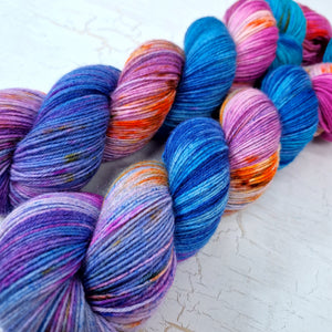Hand dyed SW Bluefaced Leicester wool - 4ply fingering 100g 400m OOAK LEFTOVERS