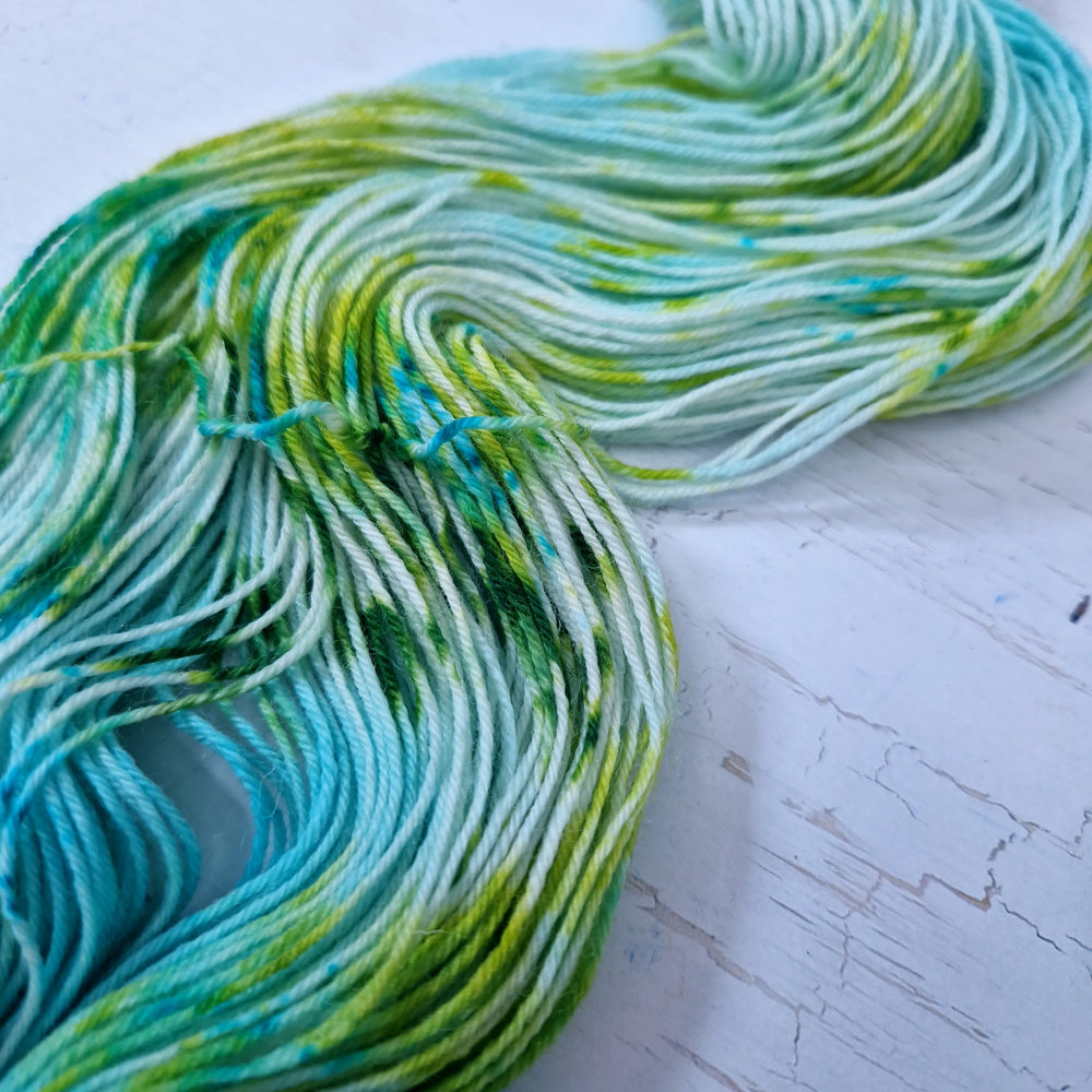 Hand dyed SW Bluefaced Leicester wool - 4ply fingering 100g 400m OOAK LEFTOVERS