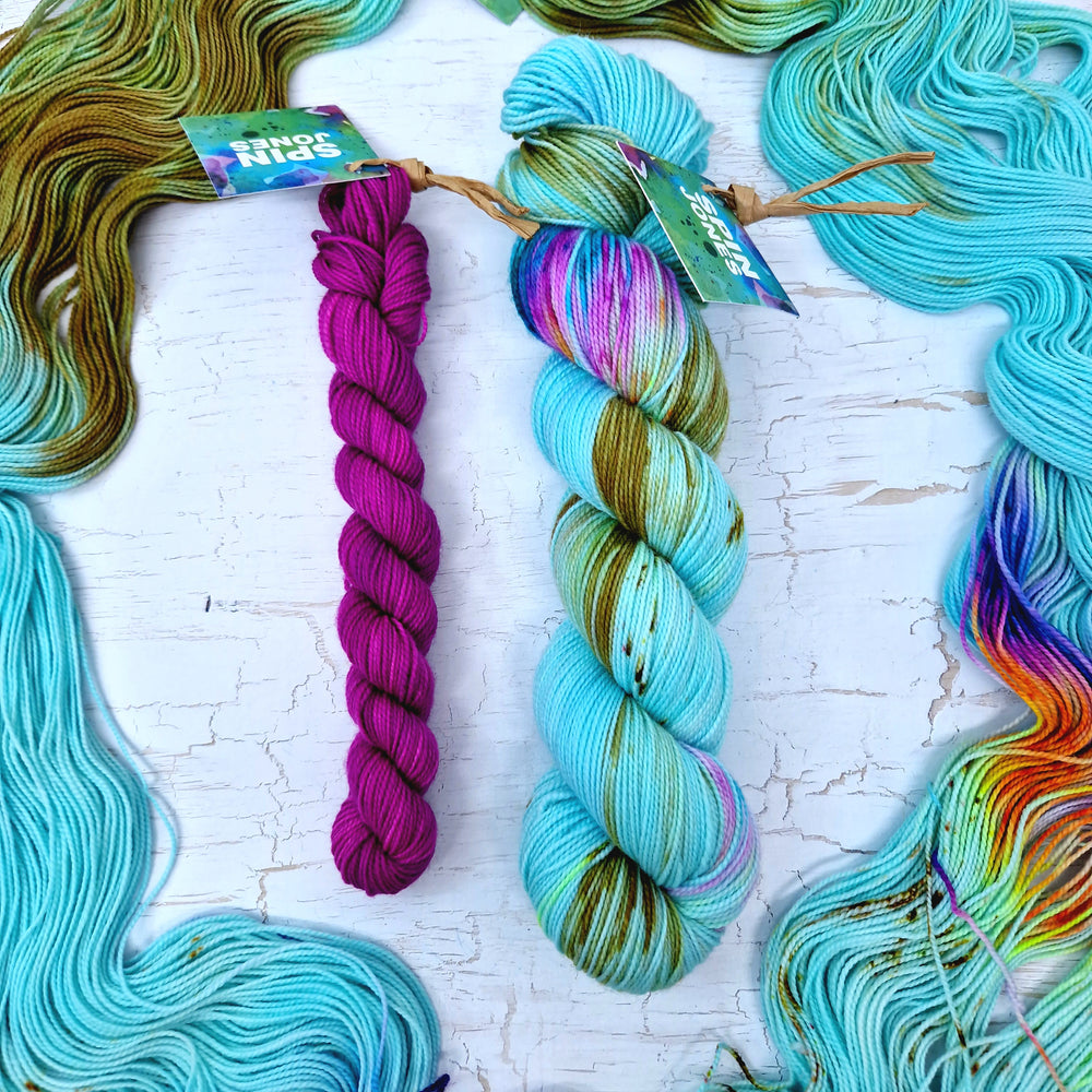 Campervan & Berry - SOCK YARN DUO - SW Falkland Merino & Nylon