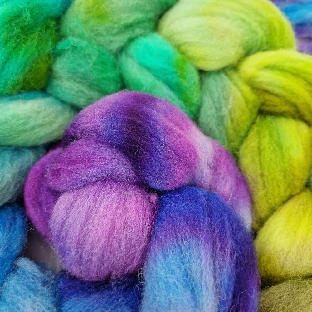 FISH SCALES - Southdown wool - 100g (3.5oz)