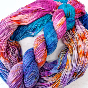 Hand dyed SW Bluefaced Leicester wool - 4ply fingering 100g 400m OOAK LEFTOVERS