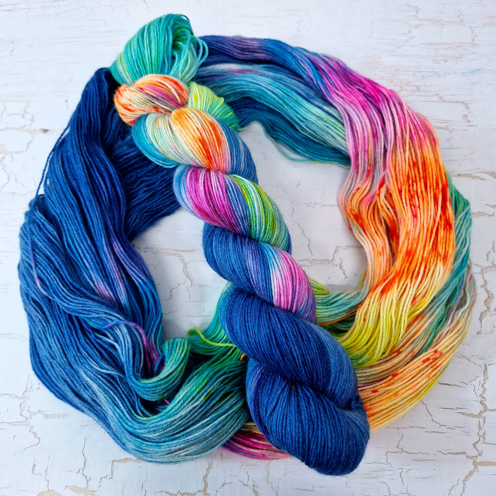 Hand dyed SW Bluefaced Leicester sock yarn - 4ply fingering 100g 400m SURF CITY