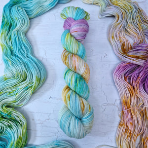 Hand dyed SW Bluefaced Leicester wool - 4ply fingering 100g 400m OOAK LEFTOVERS