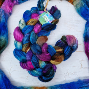 BLUEBERRIES - Bluefaced Leicester & tussah silk wool top combo - Hand dyed spinning wool - 100g (3.5oz)