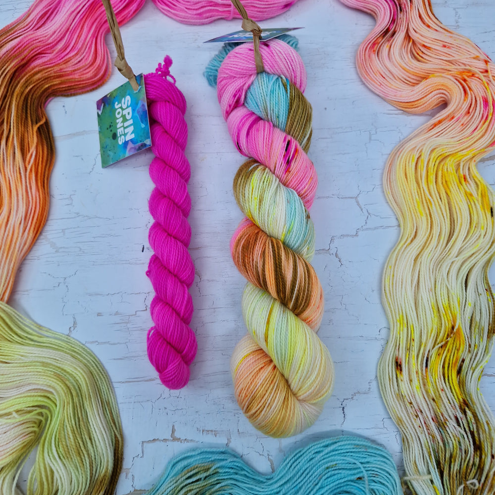 Surf shack & Neon Pink- SOCK YARN DUO - SW Falkland Merino & Nylon
