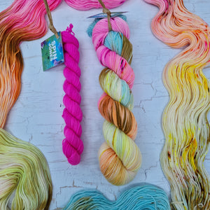 Surf shack & Neon Pink- SOCK YARN DUO - SW Falkland Merino & Nylon