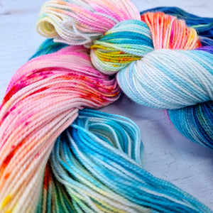 Hand dyed SW Merino & Nylon sock yarn - 4ply fingering 100g 400m SURF CITY