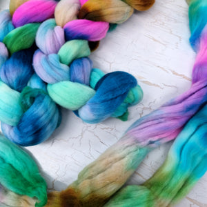 Rambouillet wool - Hand dyed - 100g (3.5oz) - PUDDLE