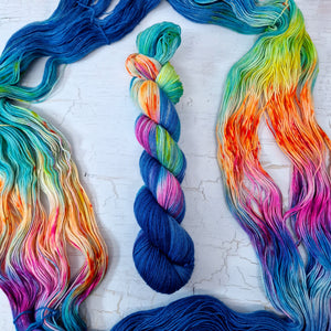 Hand dyed SW Bluefaced Leicester sock yarn - 4ply fingering 100g 400m SURF CITY