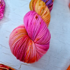 Hand dyed SW Bluefaced Leicester wool - 4ply fingering 100g 400m OOAK LEFTOVERS
