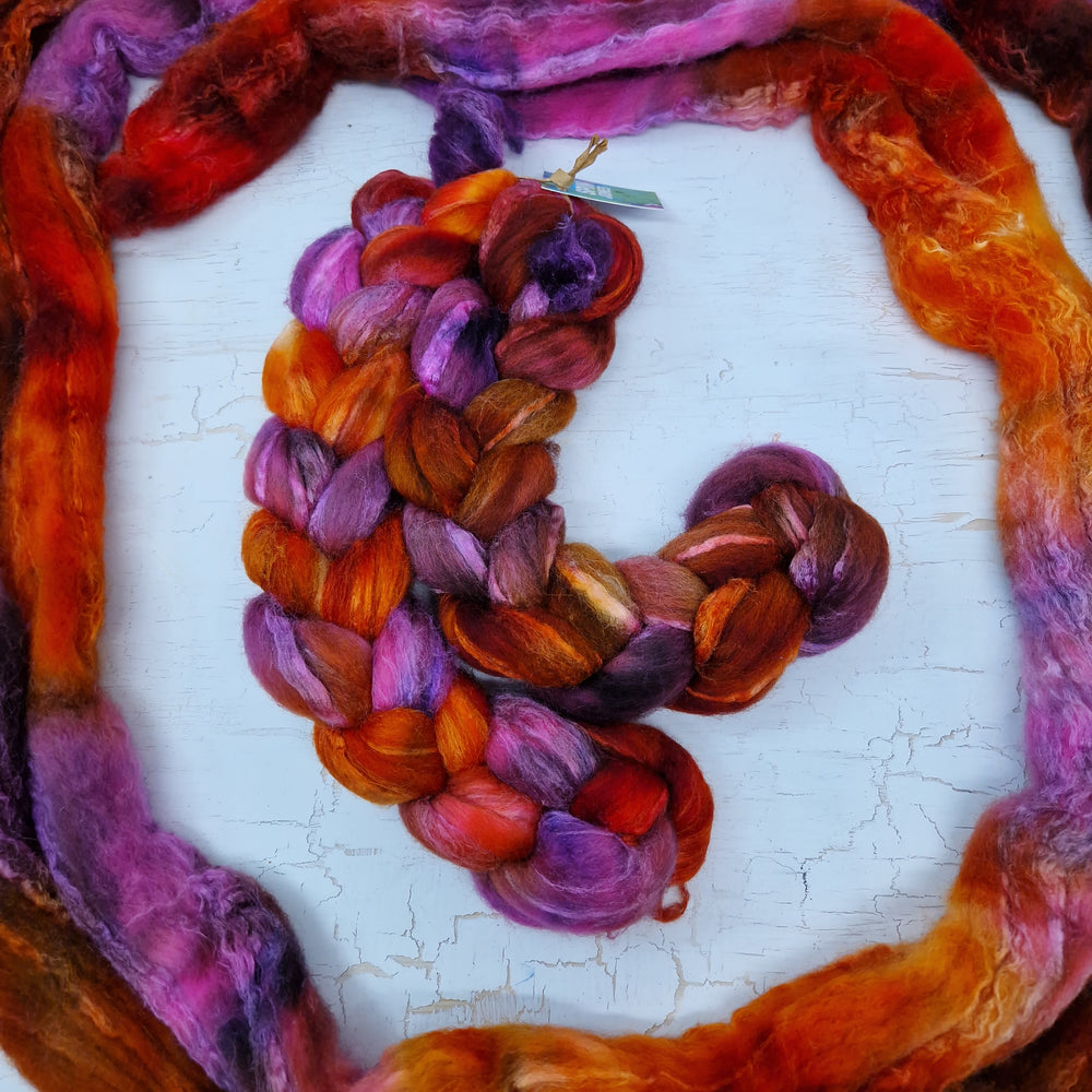 MISHAP (Dragon Kisses) - Bluefaced Leicester & tussah silk wool top combo - Hand dyed spinning wool - 100g (3.5oz)