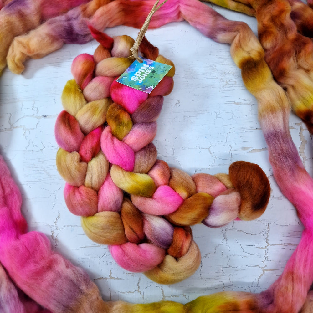 Punta Arenas wool top - Hand dyed - 100g (3.5oz) - Leftovers PINK BROWN