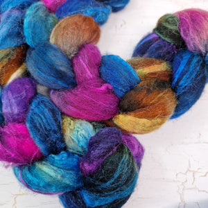 BLUEBERRIES - Bluefaced Leicester & tussah silk wool top combo - Hand dyed spinning wool - 100g (3.5oz)
