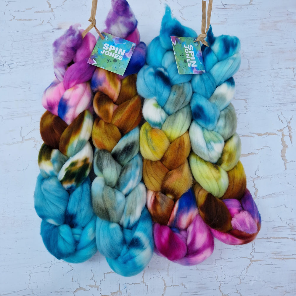 LEFTOVERS - Rambouillet wool - Hand dyed combed wool top -  100g (3.5oz)