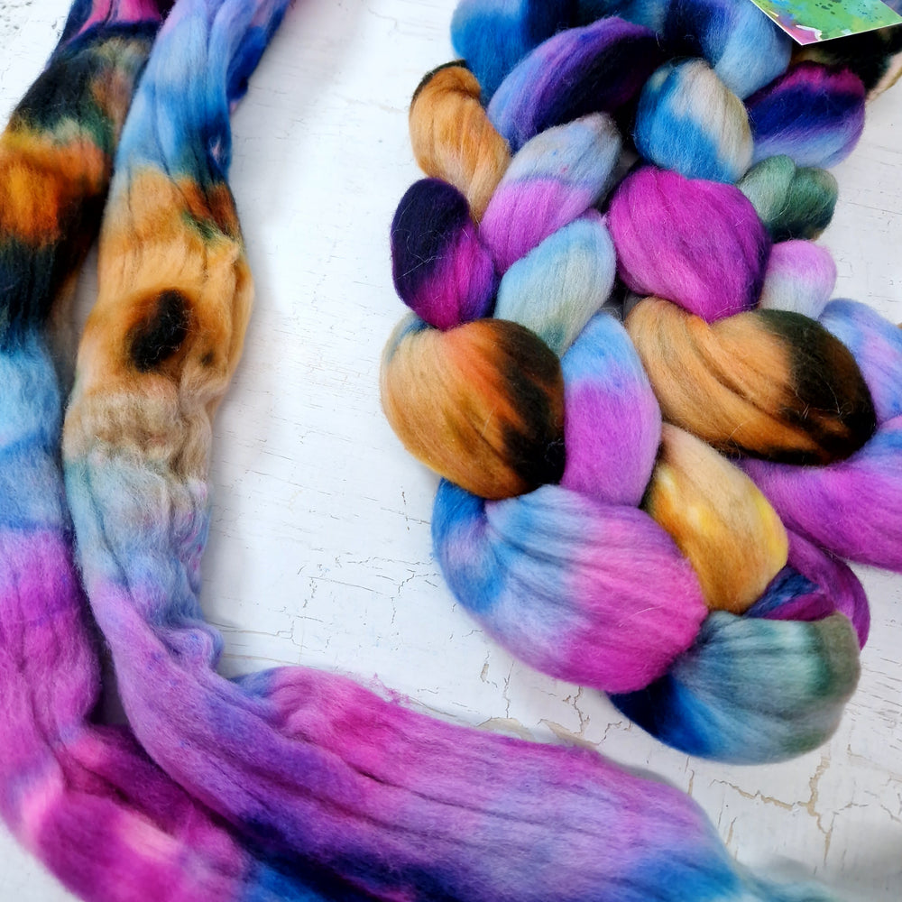 Rambouillet wool - Hand dyed - 100g (3.5oz) - BLUEBERRIES