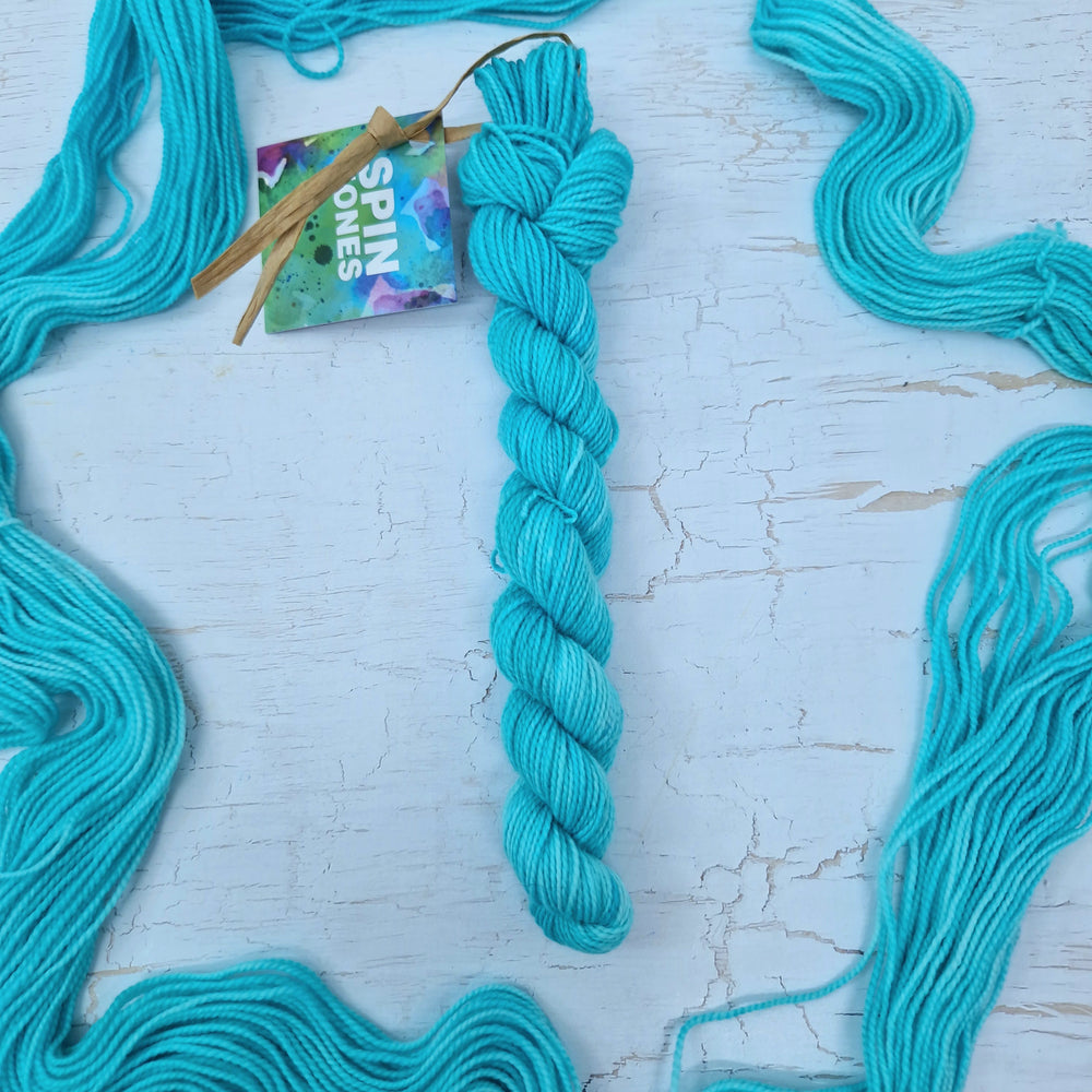 Surf shack & pale aqua - SOCK YARN DUO - SW Falkland Merino & Nylon