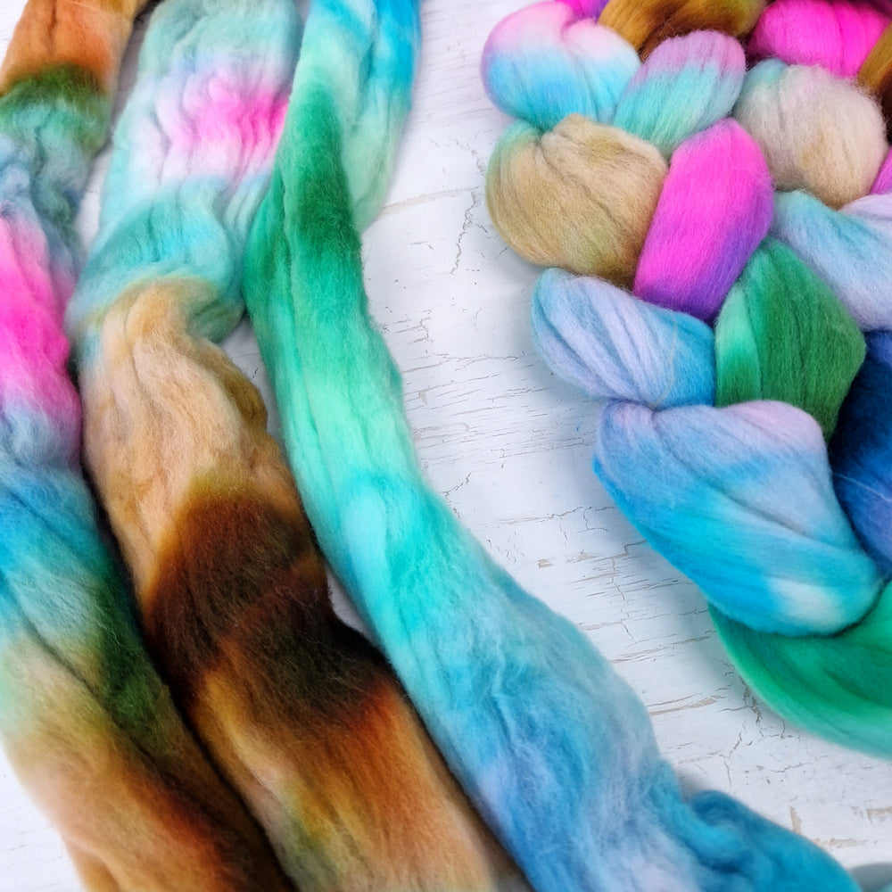 Rambouillet wool - Hand dyed - 100g (3.5oz) - PUDDLE