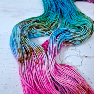 Hand dyed SW Bluefaced Leicester wool - 4ply fingering 100g 400m OOAK LEFTOVERS