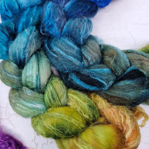 MIDNIGHT GARDEN Bluefaced Leicester & tussah silk wool top combo - white and brown - Hand dyed braids - 100g (3.5oz)