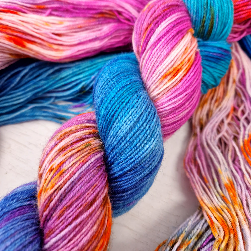 Hand dyed SW Bluefaced Leicester wool - 4ply fingering 100g 400m OOAK LEFTOVERS