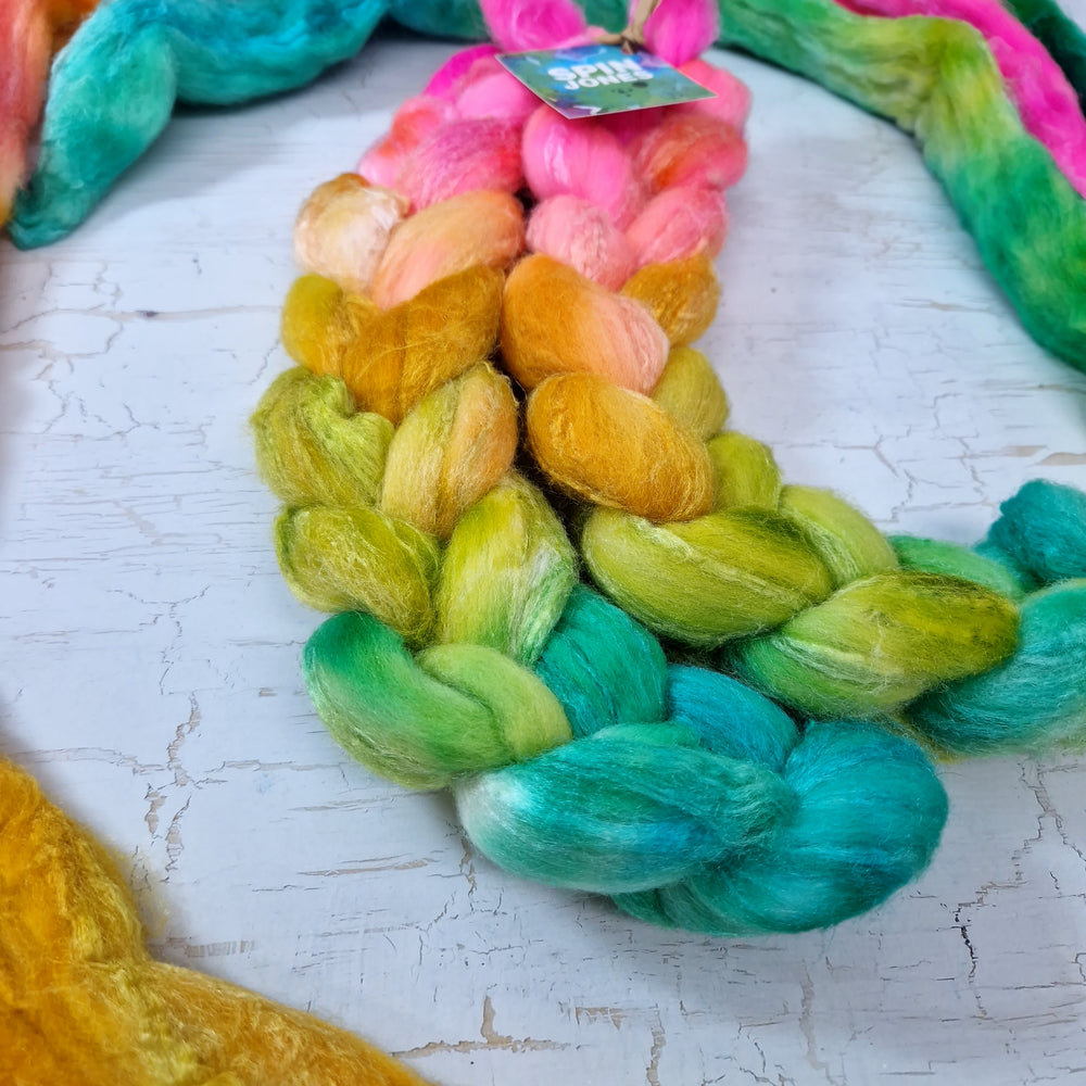 Merino and tussah silk wool top - Hand dyed - 100g (3.5oz) - Leftovers Gradient PINK YELLOW GREEN